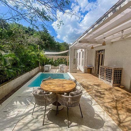 Saffron Villas Диани-Бич Экстерьер фото